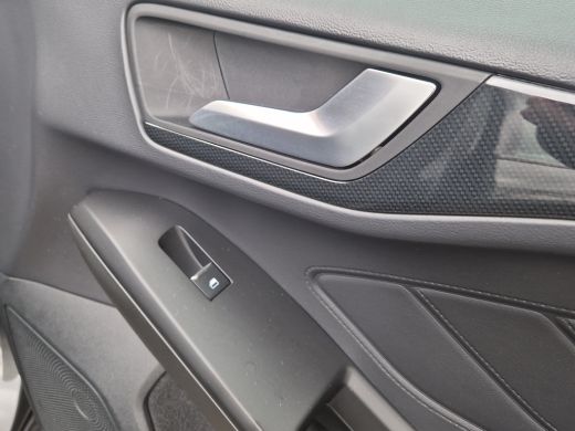 Ford Focus 1.0 125pk ST Line | B&O | Adaptive Cruise | Winter Pack | All Season | ActivLease financial lease