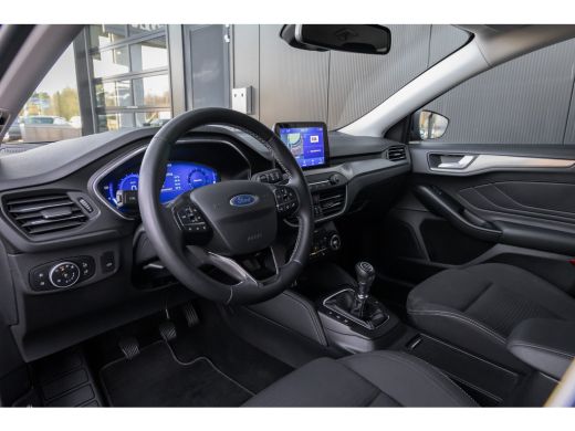 Ford Focus 1.0 EcoBoost Titanium X Business | 100% dealer o.h. | Afneembare trekhaak | Winter-pack | Privacy... ActivLease financial lease