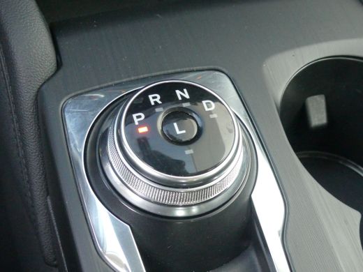 Ford Kuga 2.5 PHEV 225PK Titanium | TREKHAAK | STOEL+STUUR+VOORRUITVERWARMING | 18'' LMV | CAMERA | ActivLease financial lease