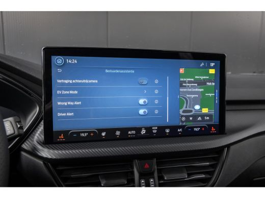 Ford Kuga 2.5 PHEV ST-Line | Electrische trekhaak | 2100kg trekgewicht | Winter-pack | Parkeercamera | LED-... ActivLease financial lease