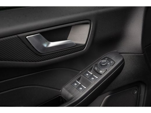 Ford Kuga 2.5 PHEV ST-Line | Electrische trekhaak | 2100kg trekgewicht | Winter-pack | Parkeercamera | LED-... ActivLease financial lease