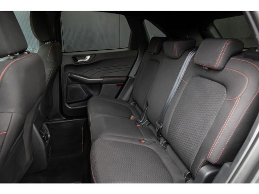 Ford Kuga 2.5 PHEV ST-Line | Electrische trekhaak | 2100kg trekgewicht | Winter-pack | Parkeercamera | LED-... ActivLease financial lease