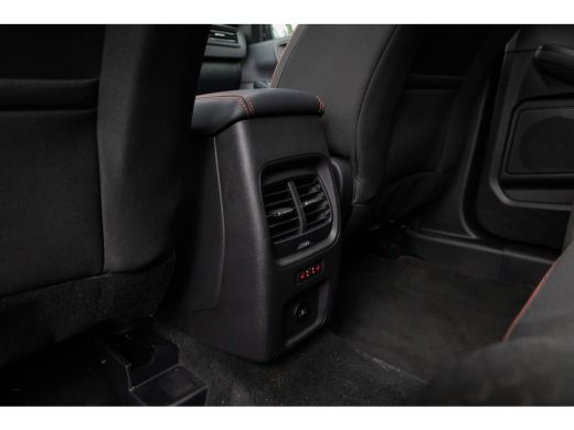 Ford Kuga 2.5 PHEV ST-Line | Panoramadak | 19'' | LED | Camera | Winter-pack | Standkachel | Keyless | Priv... ActivLease financial lease