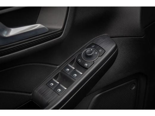 Ford Kuga 2.5 PHEV ST-Line | Panoramadak | 19'' | LED | Camera | Winter-pack | Standkachel | Keyless | Priv... ActivLease financial lease