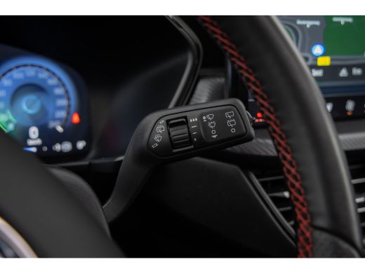 Ford Kuga 2.5 PHEV ST-Line | Panoramadak | 19'' | LED | Camera | Winter-pack | Standkachel | Keyless | Priv... ActivLease financial lease