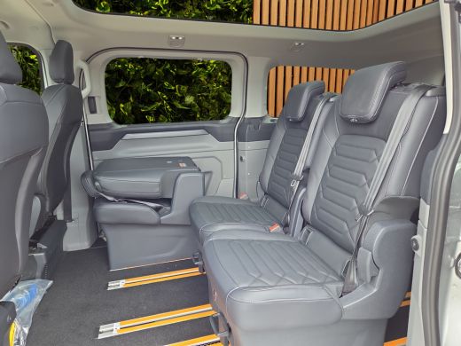 Ford Tourneo Custom Custom 2.5 340 L2H1 Titanium X | Panoramadak | Adaptive Cruise | BLIS | 360 Camera | Stuur/stoelv... ActivLease financial lease