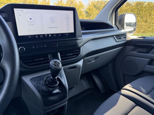 Ford Transit Custom 2.0 TDCI 136 PK TREND / L2H1 / 19" LMV / LED / 43.940 KM !! / 2.740 KG AHG / CAMERA / CRUISE / 3 ... ActivLease financial lease