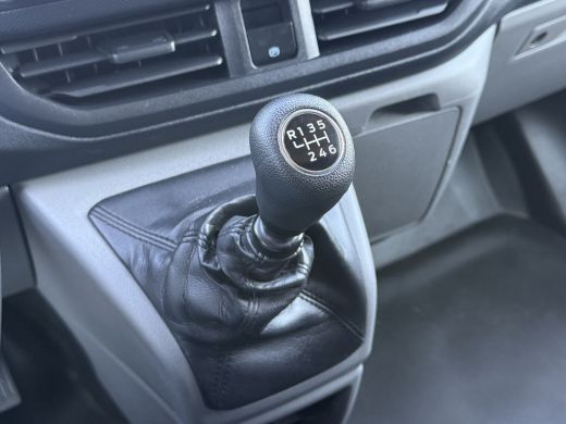 Ford Transit Custom 2.0 TDCI 136 PK TREND / L2H1 / 19" LMV / LED / 43.940 KM !! / 2.740 KG AHG / CAMERA / CRUISE / 3 ... ActivLease financial lease