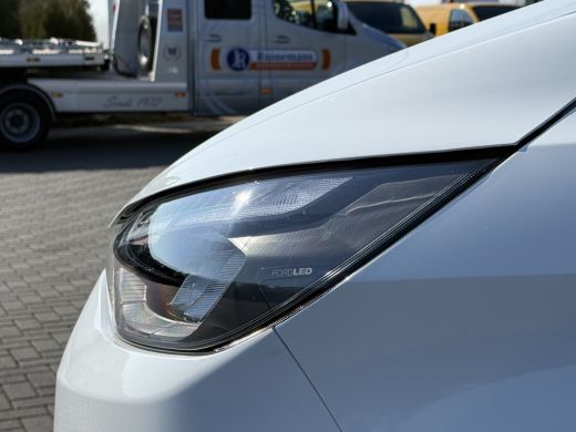 Ford Transit Custom 2.0 TDCI 136 PK TREND / L2H1 / 19" LMV / LED / 43.940 KM !! / 2.740 KG AHG / CAMERA / CRUISE / 3 ... ActivLease financial lease