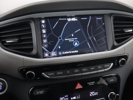 Hyundai IONIQ 1.6 GDI PHEV Premium | Stoelventilatie | Leder | Adaptive cruise | Bi-Xenon | Achterbankverwarmin... ActivLease financial lease