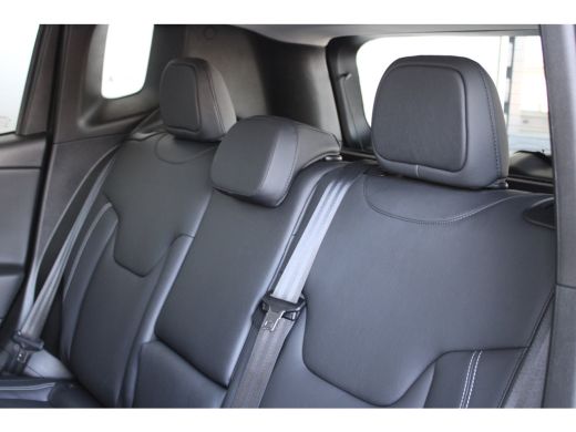 Jeep Renegade 1.5T 130PK e-HYBRID S AUTOMAAT | 19` lichtmetalen velgen  | Adaptieve Cruise control | Ledere Bek... ActivLease financial lease