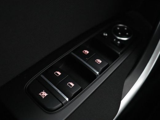 Kia Ceed 1.4 T-GDi DynamicLine | Automaat | Camera | Trekhaak | Carplay | Navigatie | Climate control | DA... ActivLease financial lease