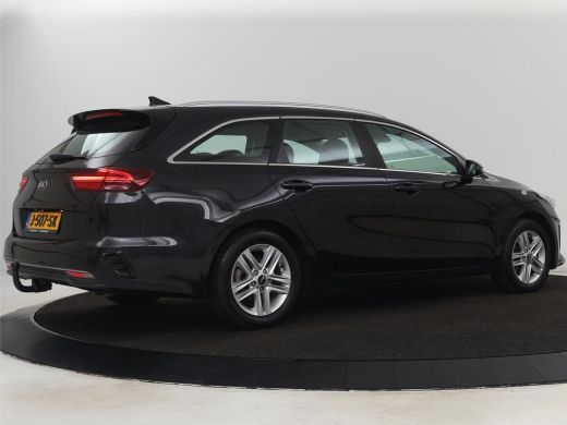 Kia Ceed 1.4 T-GDi DynamicLine | Automaat | Camera | Trekhaak | Carplay | Navigatie | Climate control | DA... ActivLease financial lease