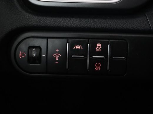 Kia Ceed 1.4 T-GDi DynamicLine | Automaat | Camera | Trekhaak | Carplay | Navigatie | Climate control | DA... ActivLease financial lease