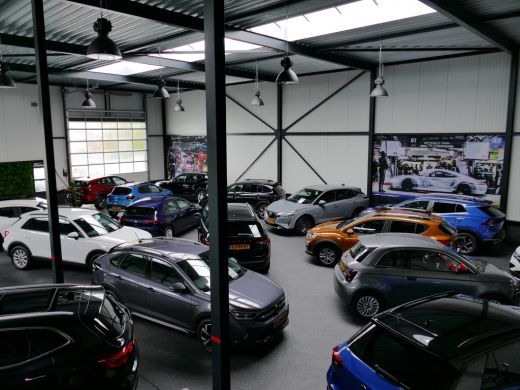 Lynk & Co 08 2026 345PK MORE 200KM NW AUTO HYBRIDE MASSAGE STOEL VERW/VENTILATIE PANO MATRIX LED HARMAN KARDON... ActivLease financial lease