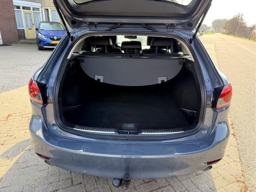 Mazda 6 Sportbreak 2.0 SkyActiv-G 165pk Business Leer, Trekhaak, Camera ActivLease financial lease