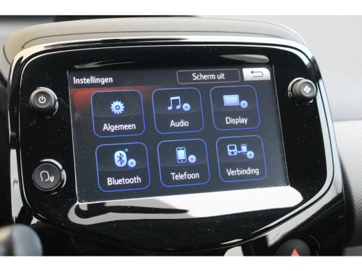 Peugeot 108 1.0 e-VTi Allure | Carplay | Camera | LMV | DAB | Bluetooth | Climate Controle | | Carplay | Came... ActivLease financial lease