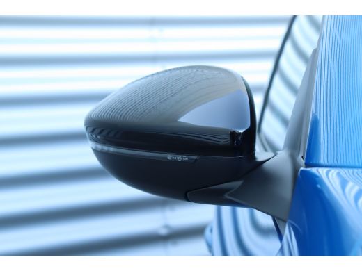 Peugeot 208 HYBRID 110PK GT PACK AUTOMAAT / NAVI / LEDER / CLIMA / PDC / 17" LMV / CAMERA / KEYLESS / ADAPT. ... ActivLease financial lease