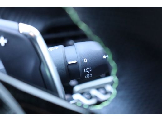 Peugeot 208 HYBRID 110PK GT PACK AUTOMAAT / NAVI / LEDER / CLIMA / PDC / 17" LMV / CAMERA / KEYLESS / ADAPT. ... ActivLease financial lease
