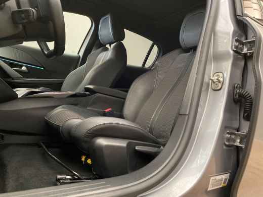 Peugeot e-208 EV GT 350 50 kWh 3 Fase | Panoramadak | Stoelverwarming | Keyless-Entry | Navigatie | Sfeerverlic... ActivLease financial lease