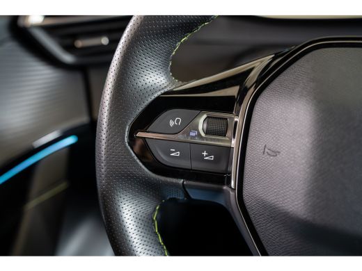 Peugeot e-208 EV GT Pack 50 kWh ActivLease financial lease