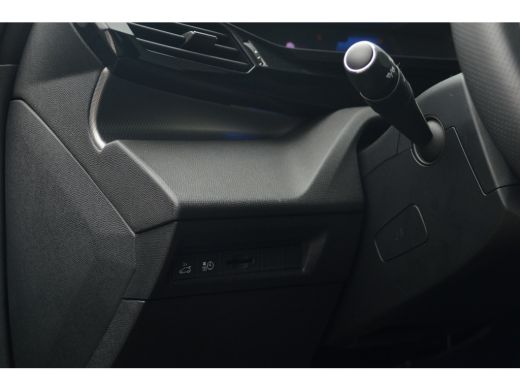 Peugeot e-308 GT | 8 jaar fabrieksgarantie of 160.000 kilometer op het accupakket | Achteruitrijcamera 180&deg; (Vi... ActivLease financial lease