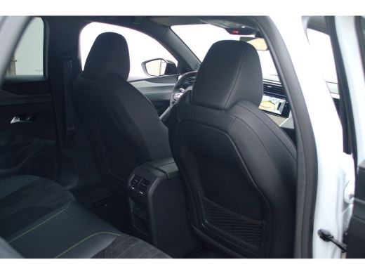 Peugeot e-308 GT | 8 jaar fabrieksgarantie of 160.000 kilometer op het accupakket | Achteruitrijcamera 180&deg; (Vi... ActivLease financial lease