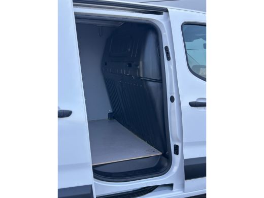 Peugeot Partner 1.5 BlueHDi 100 S&S L1 Camera | Digitale Binnenspiegel | Camera | Houten Laadvloer | Cruise | DAB... ActivLease financial lease