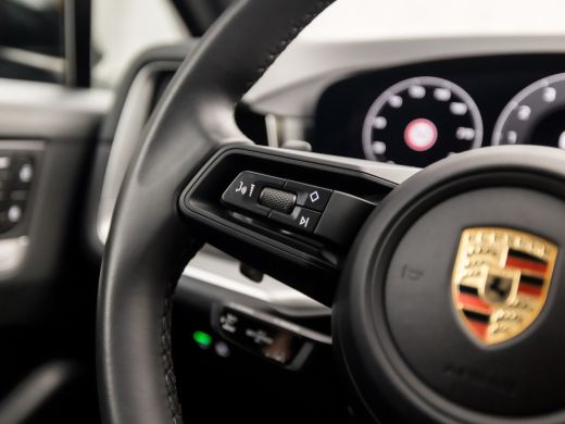 Porsche Cayenne 3.0 E-Hybrid SportDesign 471Pk Automaat (PANORAMADAK, LUCHTVERING, SPORT CHRONO PAKKET, SPORTUITL... ActivLease financial lease