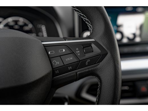 Seat Arona 1.0 TSI 95pk Style Business Connect | Stoelverwarming | Parkeersensoren achter | 16" | Climate Co... ActivLease financial lease