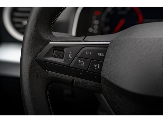 Seat Arona 1.0 TSI 95pk Style Business Connect | Stoelverwarming | Parkeersensoren achter | 16" | Climate Co... ActivLease financial lease