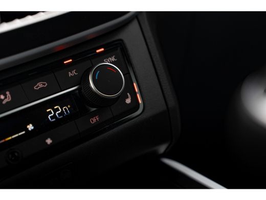 Seat Arona 1.0 TSI 95pk Style Business Connect | Stoelverwarming | Parkeersensoren achter | 16" | Climate Co... ActivLease financial lease