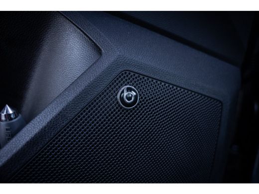 Seat Ibiza 1.0 TSI Style Business Intense | Achteruitrijcamera | Airco (automatisch) | Lichtmetalen velgen 15" ActivLease financial lease