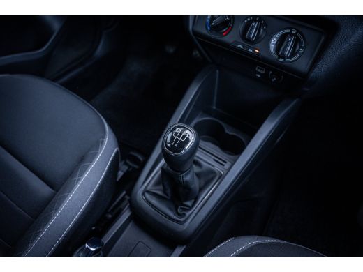 Skoda Fabia Combi 1.0 TSI Ambition | Airco | Apple Carplay/Android Auto|telefoonintegratie premium | Metaalkleur ActivLease financial lease