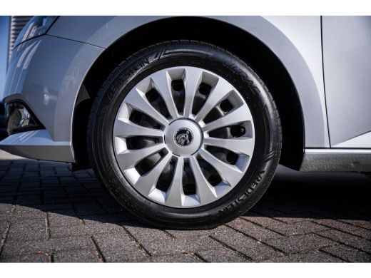 Skoda Fabia Combi 1.0 TSI Ambition | Airco | Apple Carplay/Android Auto|telefoonintegratie premium | Metaalkleur ActivLease financial lease