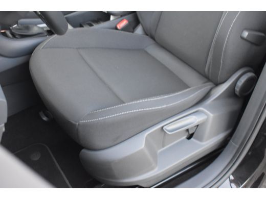 Skoda Karoq 1.5 TSI 150PK DSG-7 Business Edition | TREKHAAK | CAMERA | NAVIGATIE | LED | KEYLESS | VERLENGDE ... ActivLease financial lease