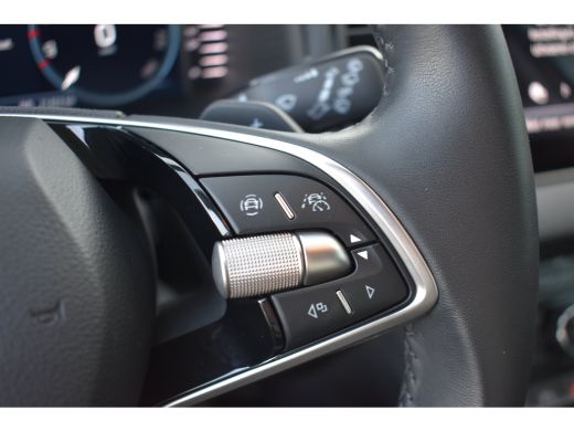 Skoda Karoq 1.5 TSI 150PK DSG-7 Business Edition | TREKHAAK | CAMERA | NAVIGATIE | LED | KEYLESS | VERLENGDE ... ActivLease financial lease