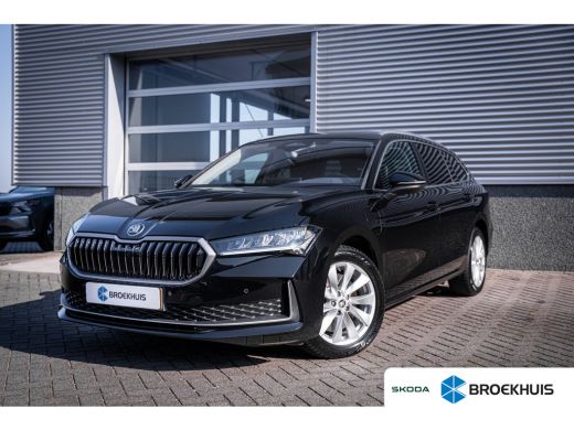 Skoda Superb Combi 1.5 TSI iV First Edition | Achteruitrijcamera | Extra getint glas | Navigatiesysteem