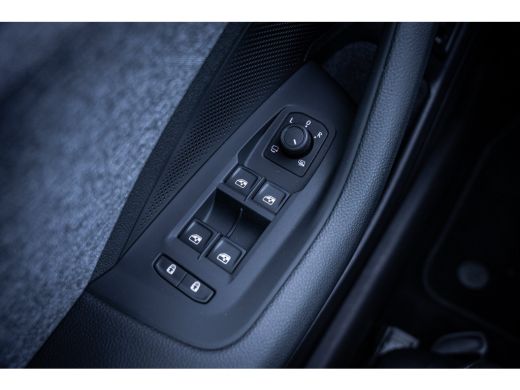 Skoda Superb Combi 1.5 TSI iV First Edition | Achteruitrijcamera | Extra getint glas | Navigatiesysteem ActivLease financial lease