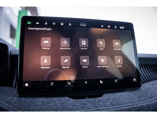 Skoda Superb Combi 1.5 TSI iV First Edition | Achteruitrijcamera | Extra getint glas | Navigatiesysteem ActivLease financial lease