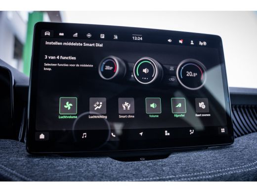 Skoda Superb Combi 1.5 TSI iV First Edition | Achteruitrijcamera | Extra getint glas | Navigatiesysteem ActivLease financial lease