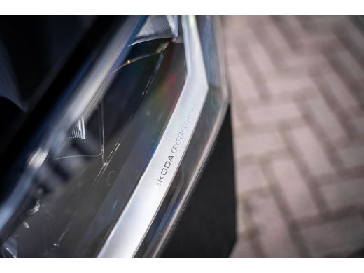Skoda Superb Combi 1.5 TSI iV First Edition | Achteruitrijcamera | Extra getint glas | Navigatiesysteem ActivLease financial lease