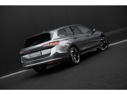 Skoda Superb Combi 1.5 TSI iV PHEV 218pk Sportline Business | Achteruitrijcamera | Climatronic, elektronische ... ActivLease financial lease