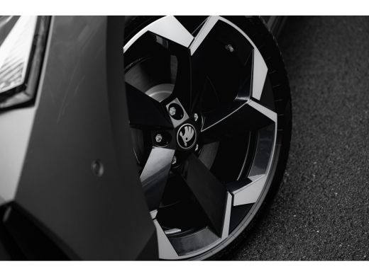 Skoda Superb Combi 1.5 TSI iV PHEV 218pk Sportline Business | Achteruitrijcamera | Climatronic, elektronische ... ActivLease financial lease