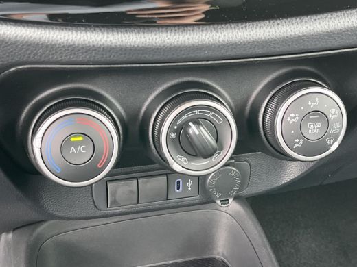 Toyota Aygo 1.0 VVT-i MT Play | Airconditioning | Carplay | Parkeercamera | Adaptive cruise control | ActivLease financial lease