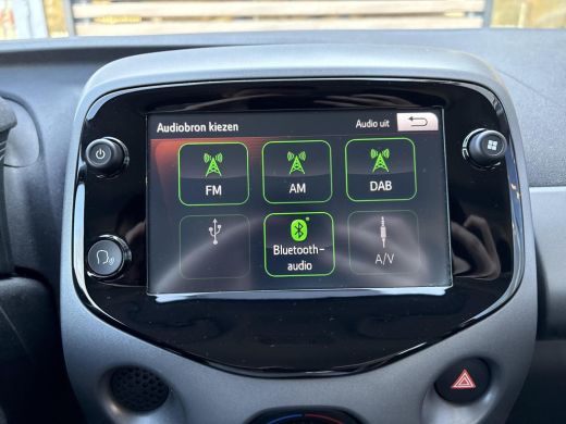 Toyota Aygo 1.0 VVT-i x-play **APPLE CARPLAY/ BEGRENZER/ TOERENTELLER** ActivLease financial lease