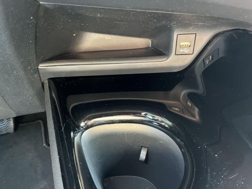 Toyota C-HR 2.0 Hybrid First Edition | All-in prijs | Automaat | Apple/Android auto ActivLease financial lease