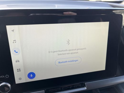 Toyota C-HR 2.0 Plug-in Hybrid 220 Dynamic | Shimmering silver metallic | Nieuw uit voorraad leverbaar | ActivLease financial lease