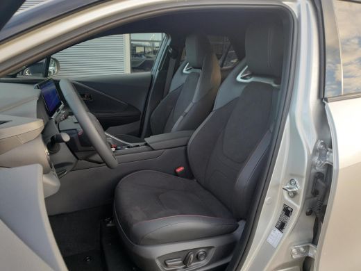 Toyota C-HR 2.0 Plug-in Hybrid 220 GR SPORT **NIEUWE AUTO/ PLUG IN HYBRIDE/ DIRECT LEVERBAAR** ActivLease financial lease