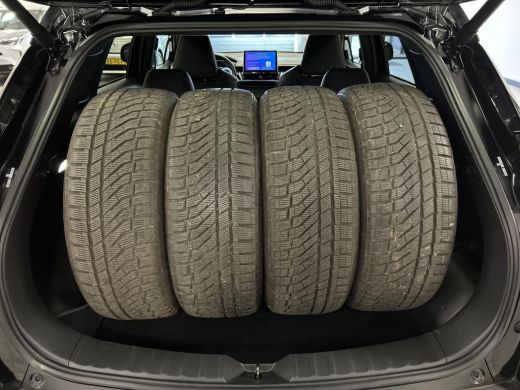 Toyota Corolla Cross Hybrid 200 Executive ActivLease financial lease